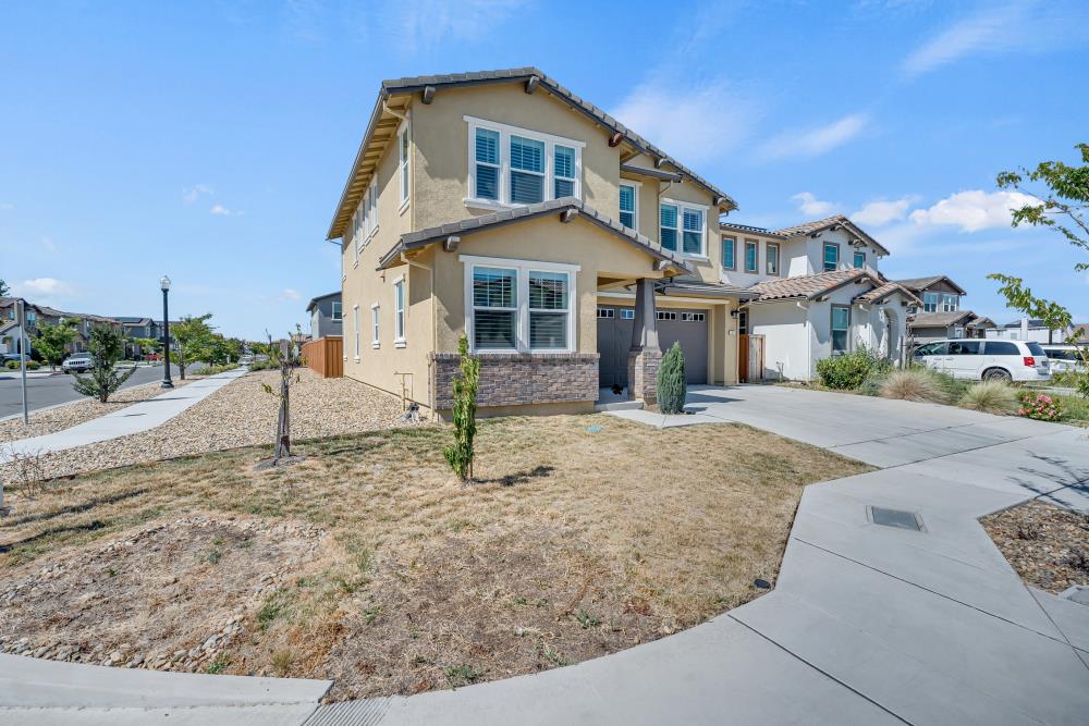2 Linnea Court