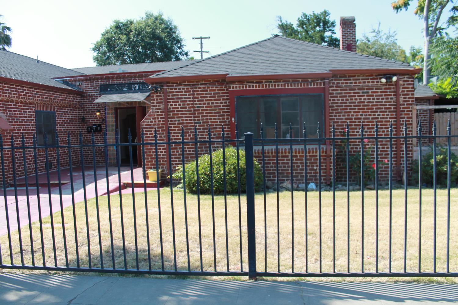 134 W Park Street