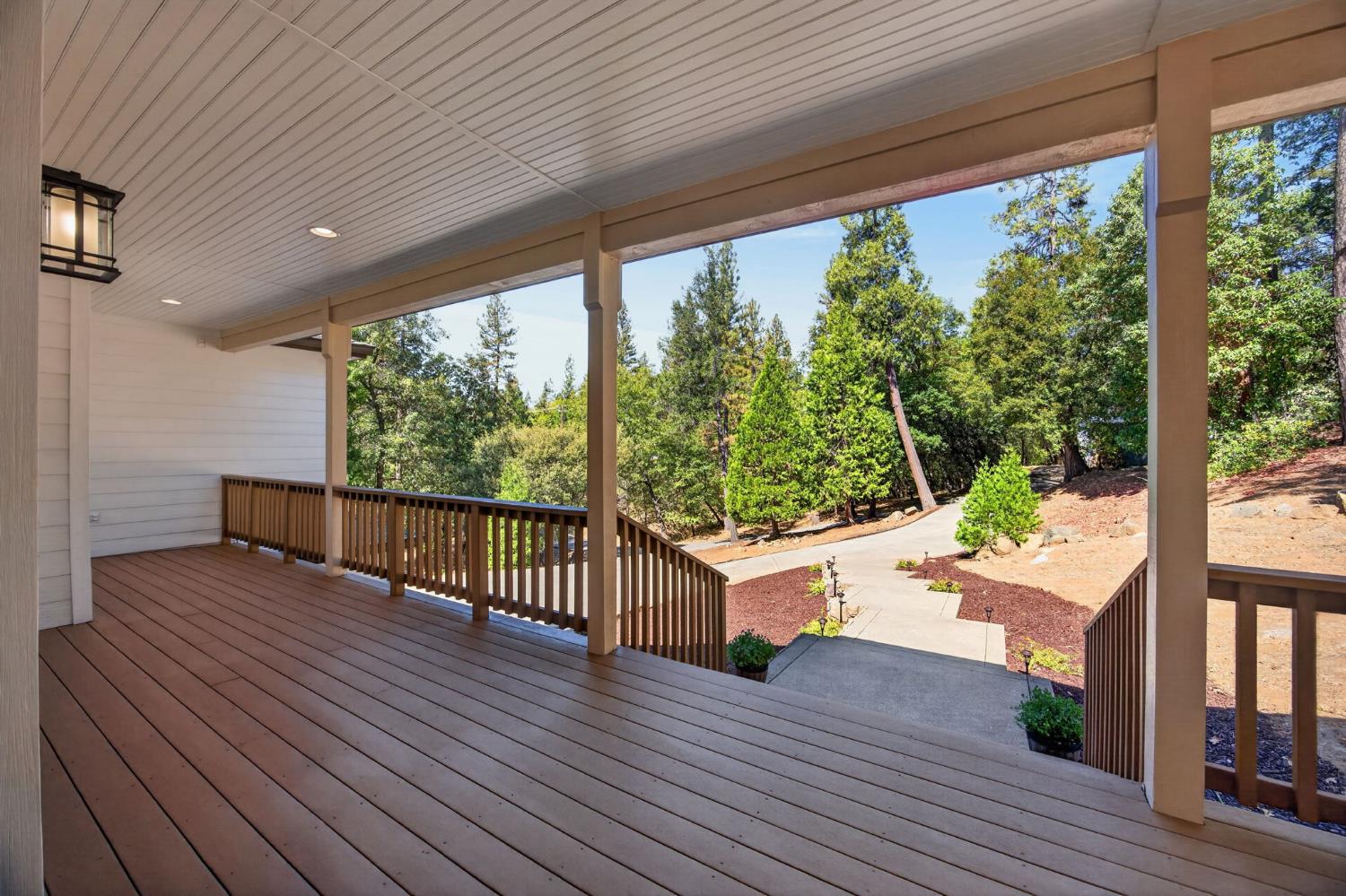 6141 Keeble Lane