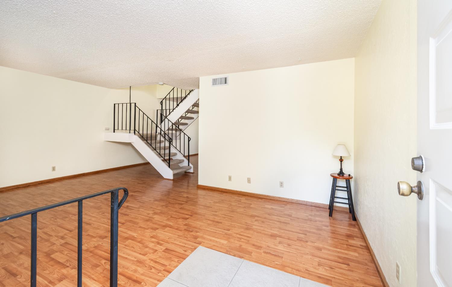 3987 Oak Villa Circle