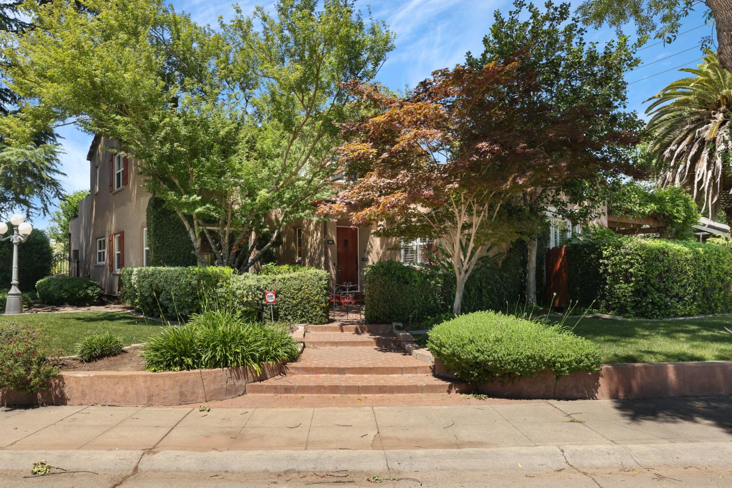 949 S Country Club Boulevard