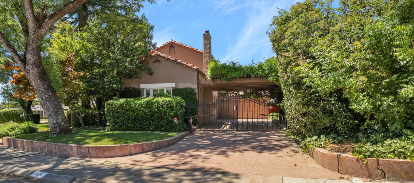 949 S Country Club Boulevard