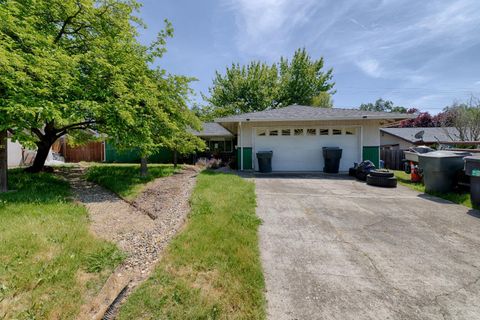 8618 Fairmont Way, Fair Oaks, CA 95628 - MLS#: 225054858