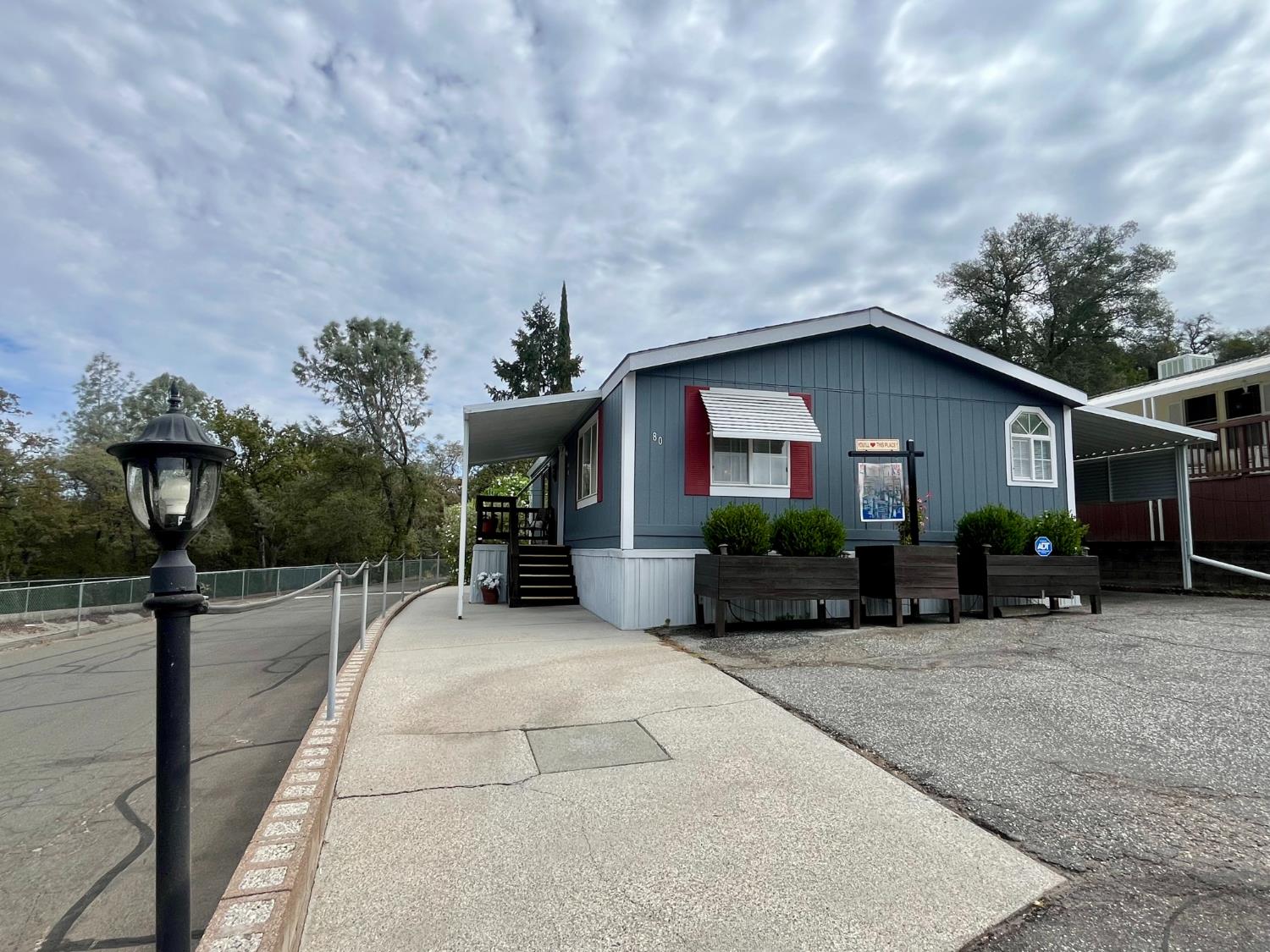 2540 Grass Valley Highway 80