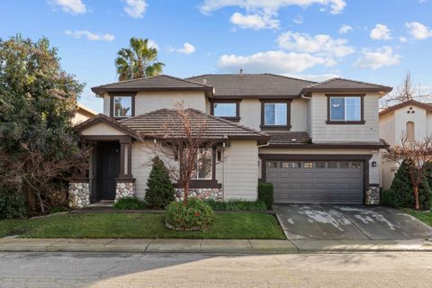 31 Arches Circle Sacramento CA 95835