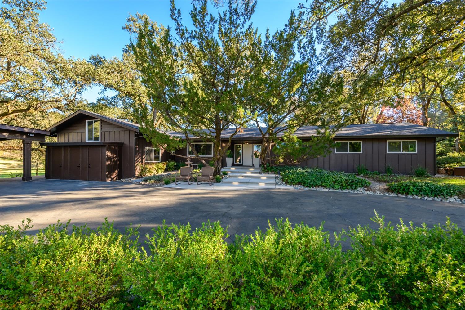 3449 N Shingle Road