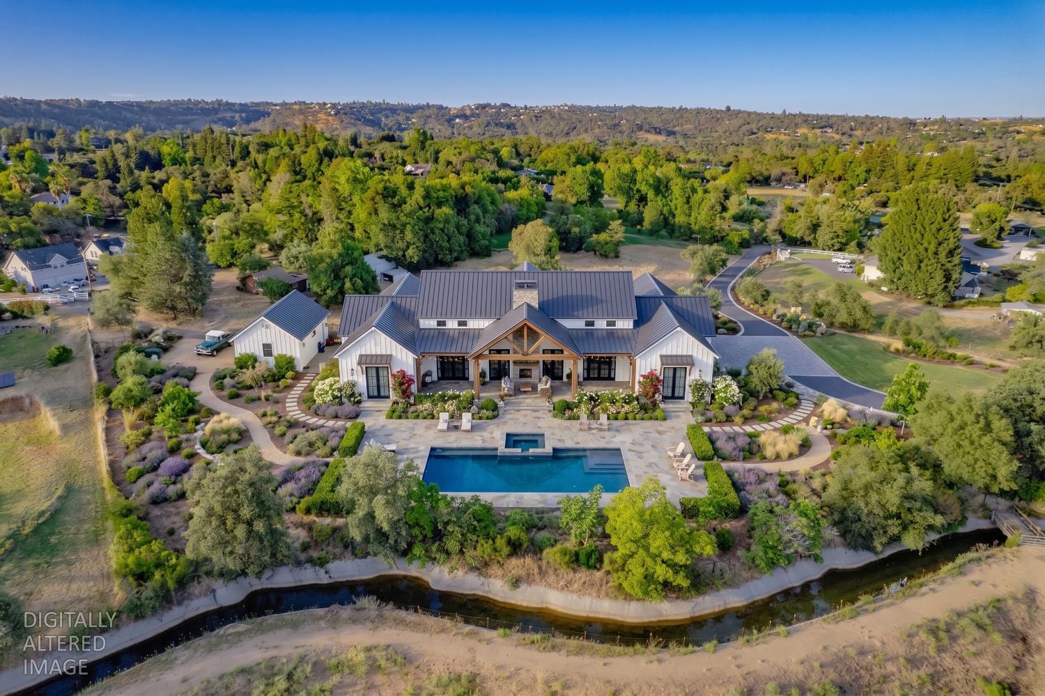 2341 Persimmon Lane