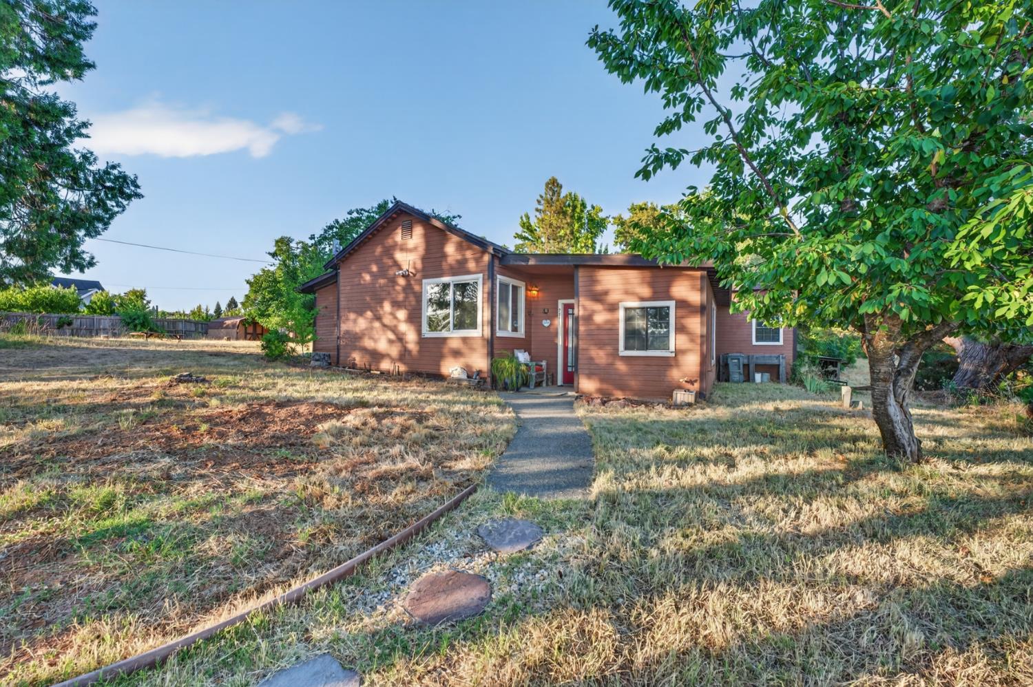2341 Persimmon Lane