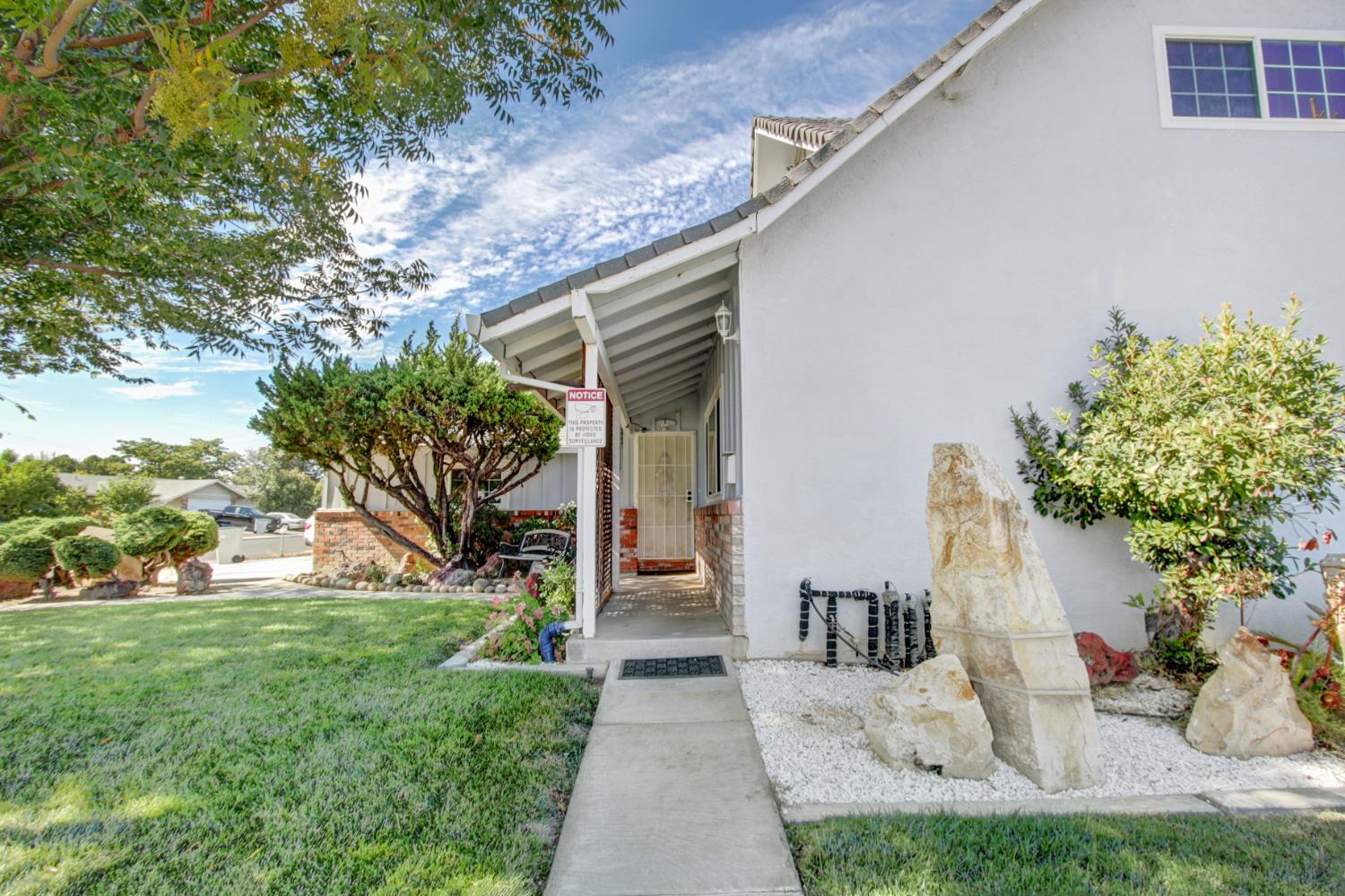 205 Alpine Place