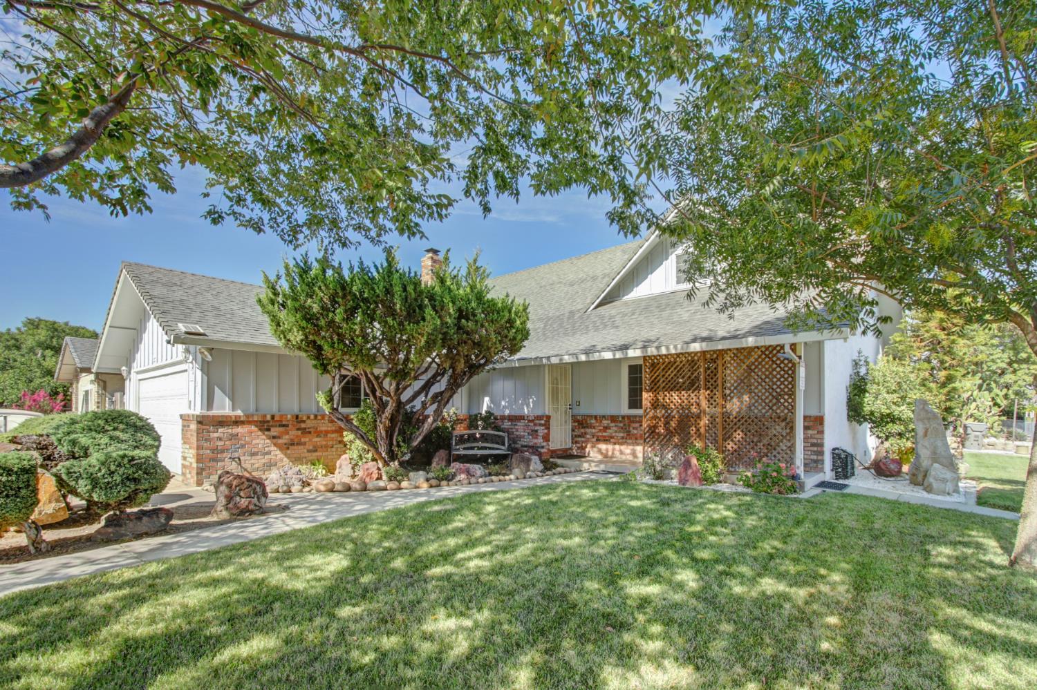 205 Alpine Place