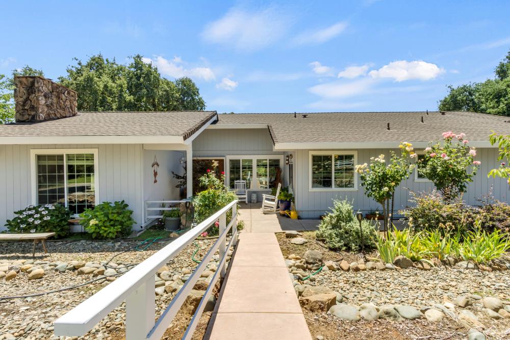 3340 Lariat Drive