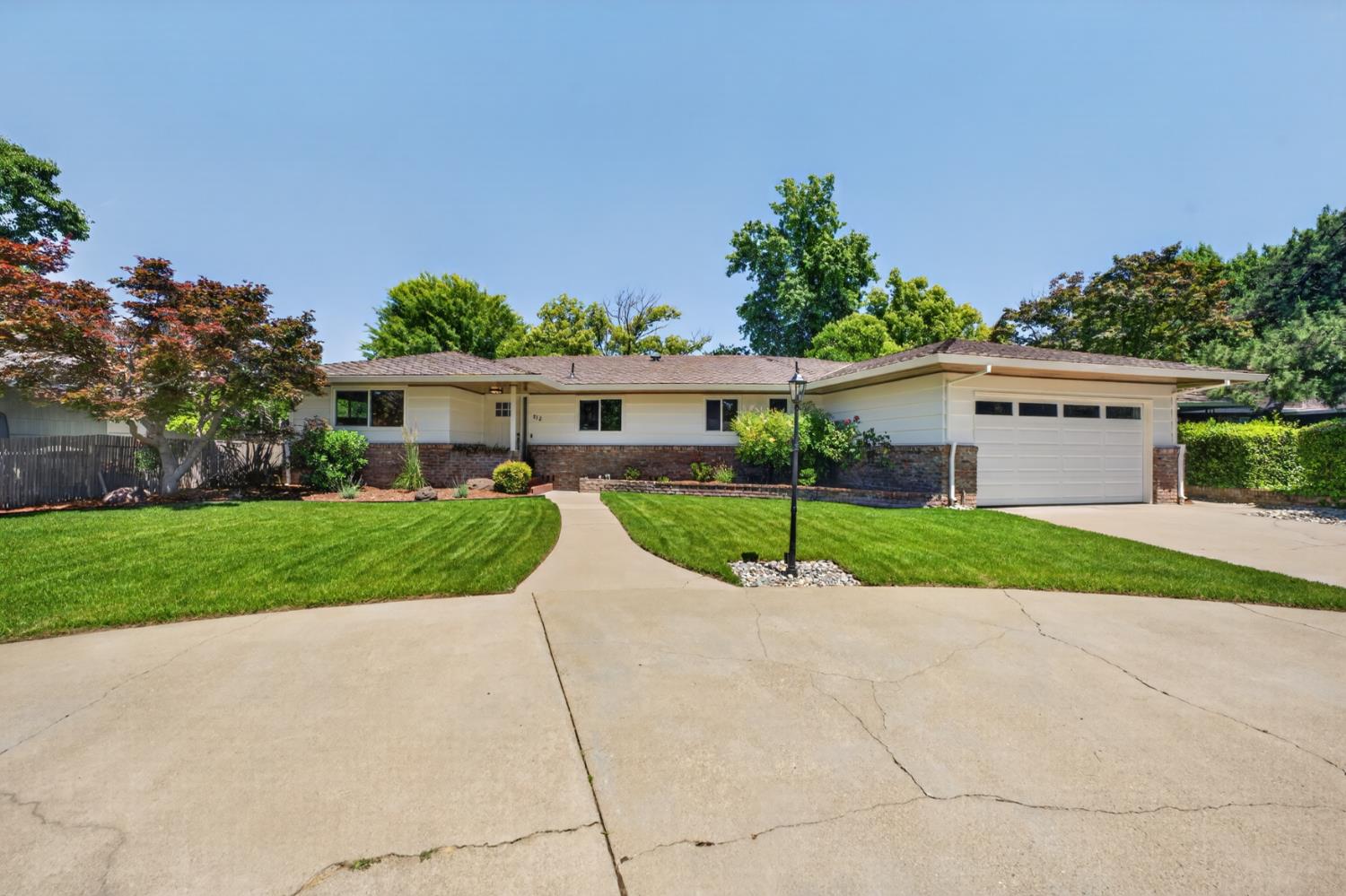 812 Columbia Drive