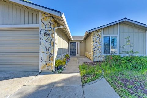 8312 Summer Sunset Drive, Sacramento, CA 95828 - #: 225027495