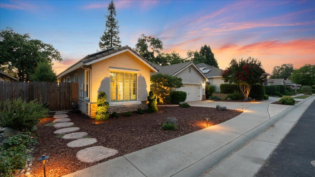 4028 Hunter Oaks Lane