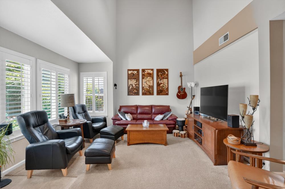 5221 Fairway Court