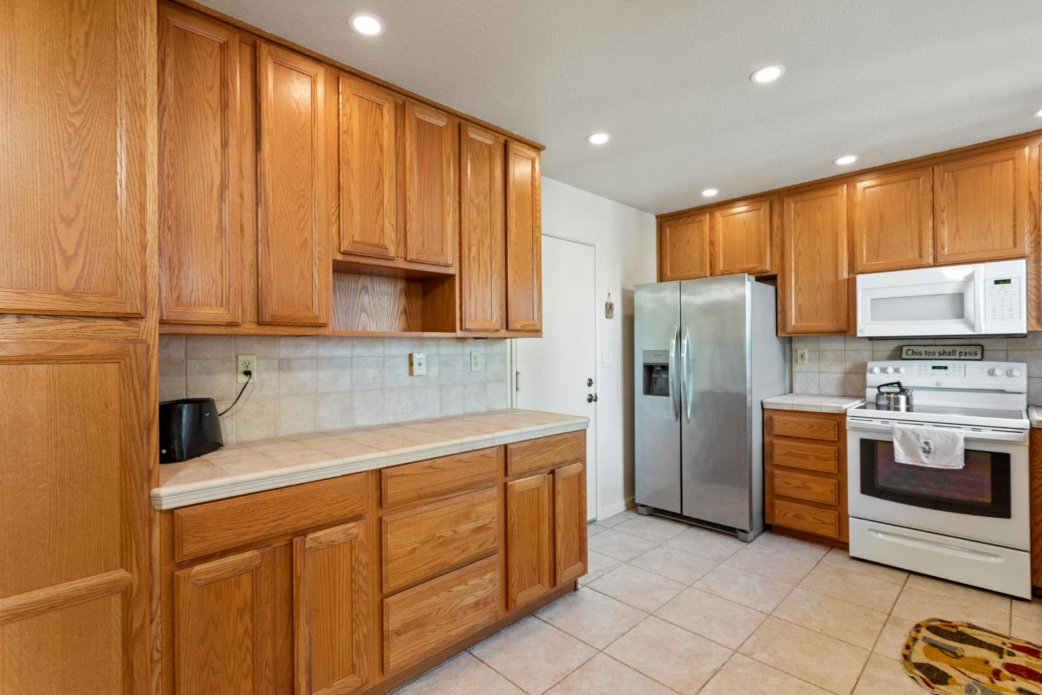 7309 Sunleaf Lane