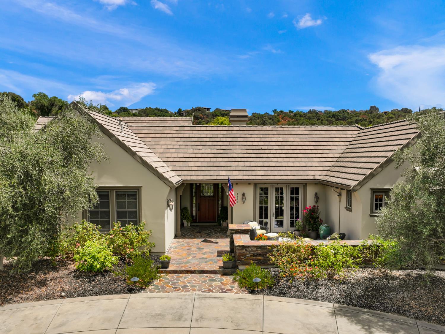 1869 Camino Verdera