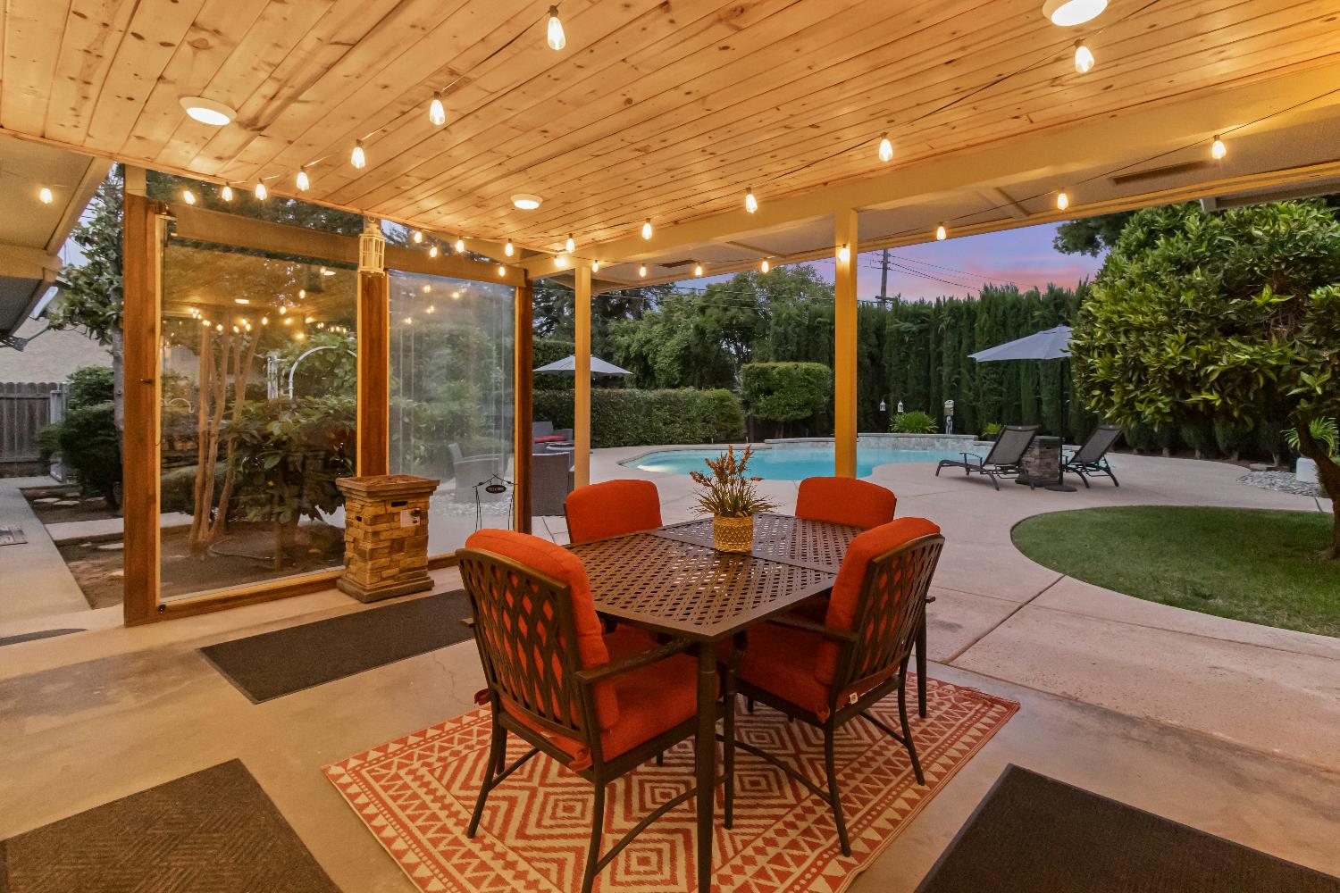 4145 Pasadena Avenue