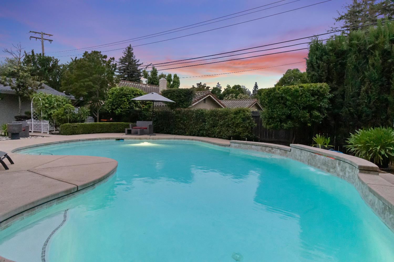 4145 Pasadena Avenue