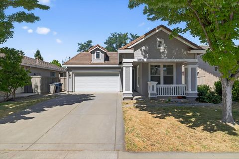 5921 Meeks Way, Sacramento, CA 95835 - #: 225082512