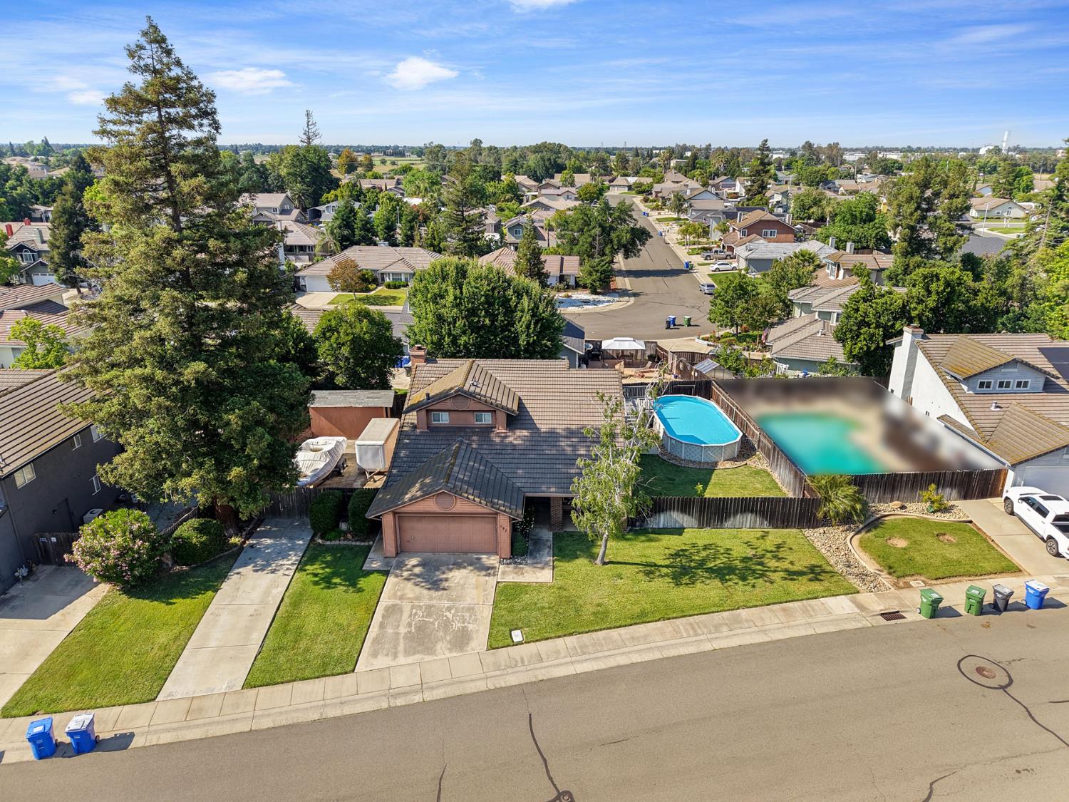 121 Quail Hollow dr