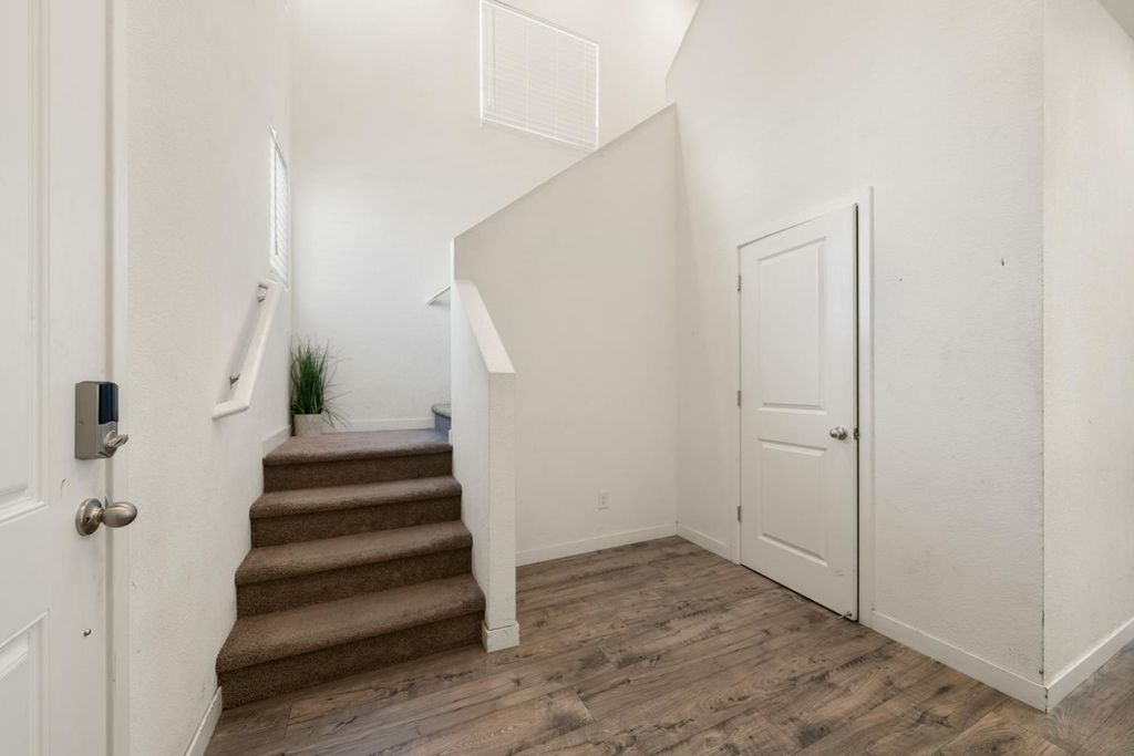 Photo of 7664 Walpole Way, Elk Grove, CA 95758 (MLS # 226030404)