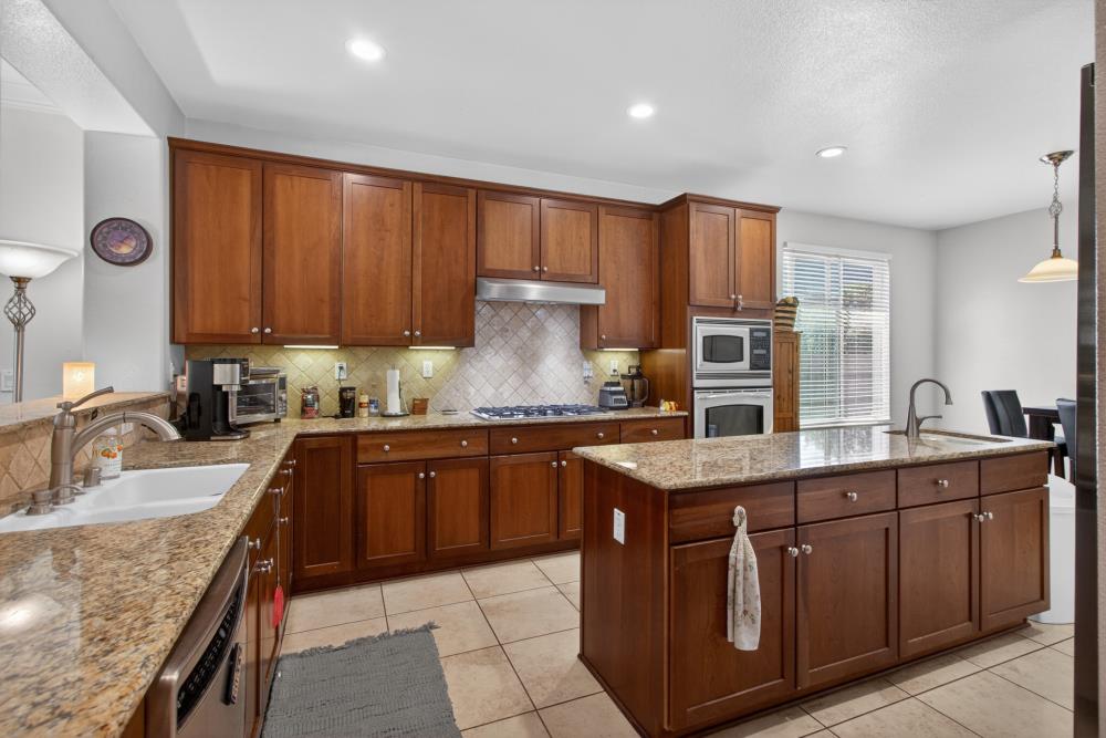 1381 High Noon Drive