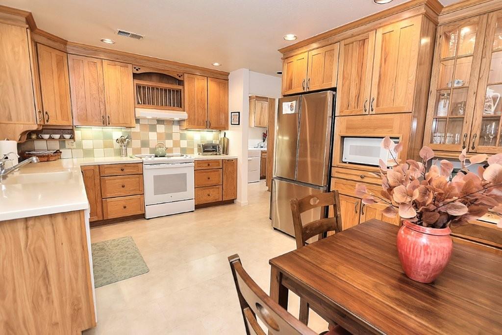 4000 LUSK Drive