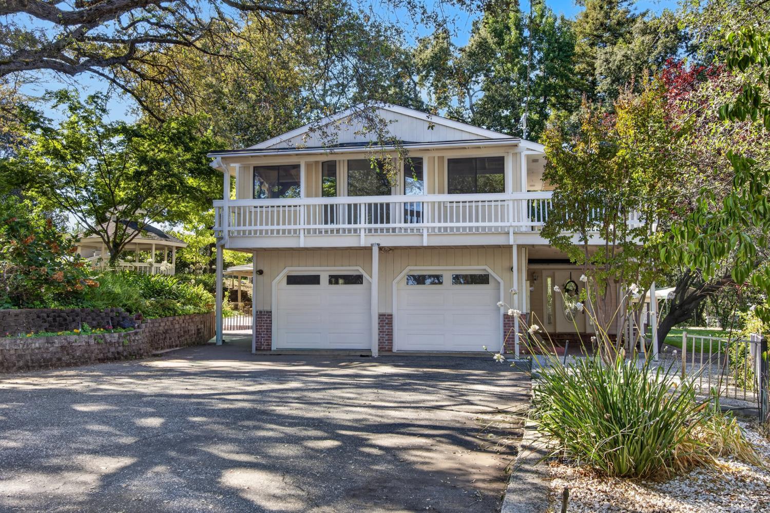 2625 Frontier Road