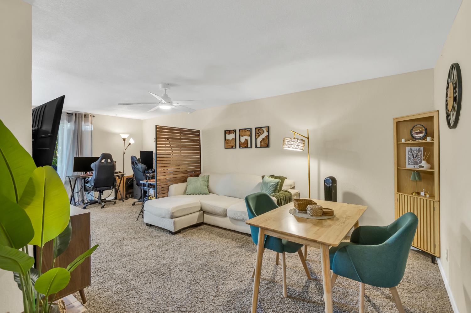 903 Fulton Avenue 406