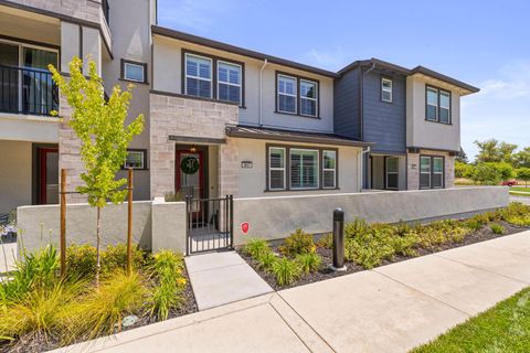 3057 River Trout Walk Sacramento CA 95833