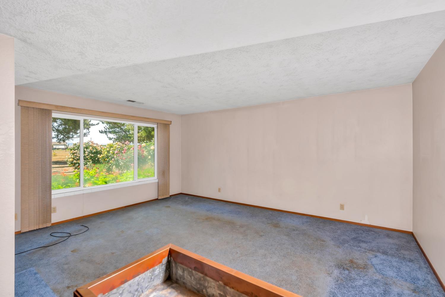 Gustine, California 95322, United States, 3 Bedrooms Bedrooms, ,3 BathroomsBathrooms,Residential,Active,127499