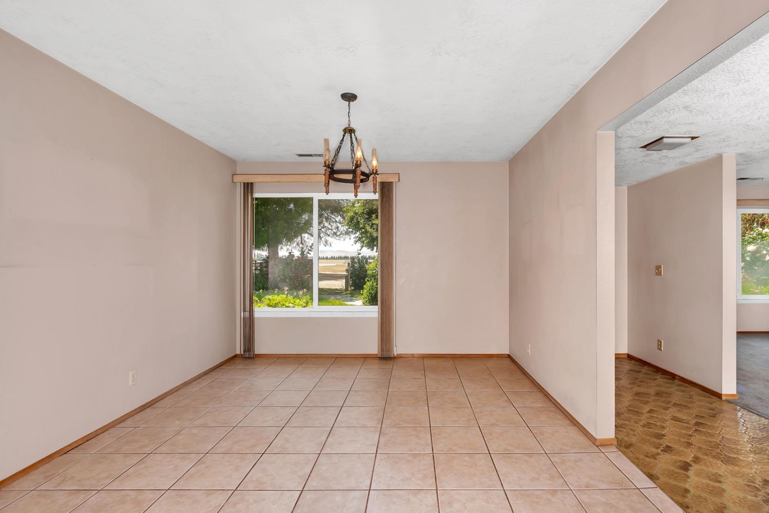 Gustine, California 95322, United States, 3 Bedrooms Bedrooms, ,3 BathroomsBathrooms,Residential,Active,127499