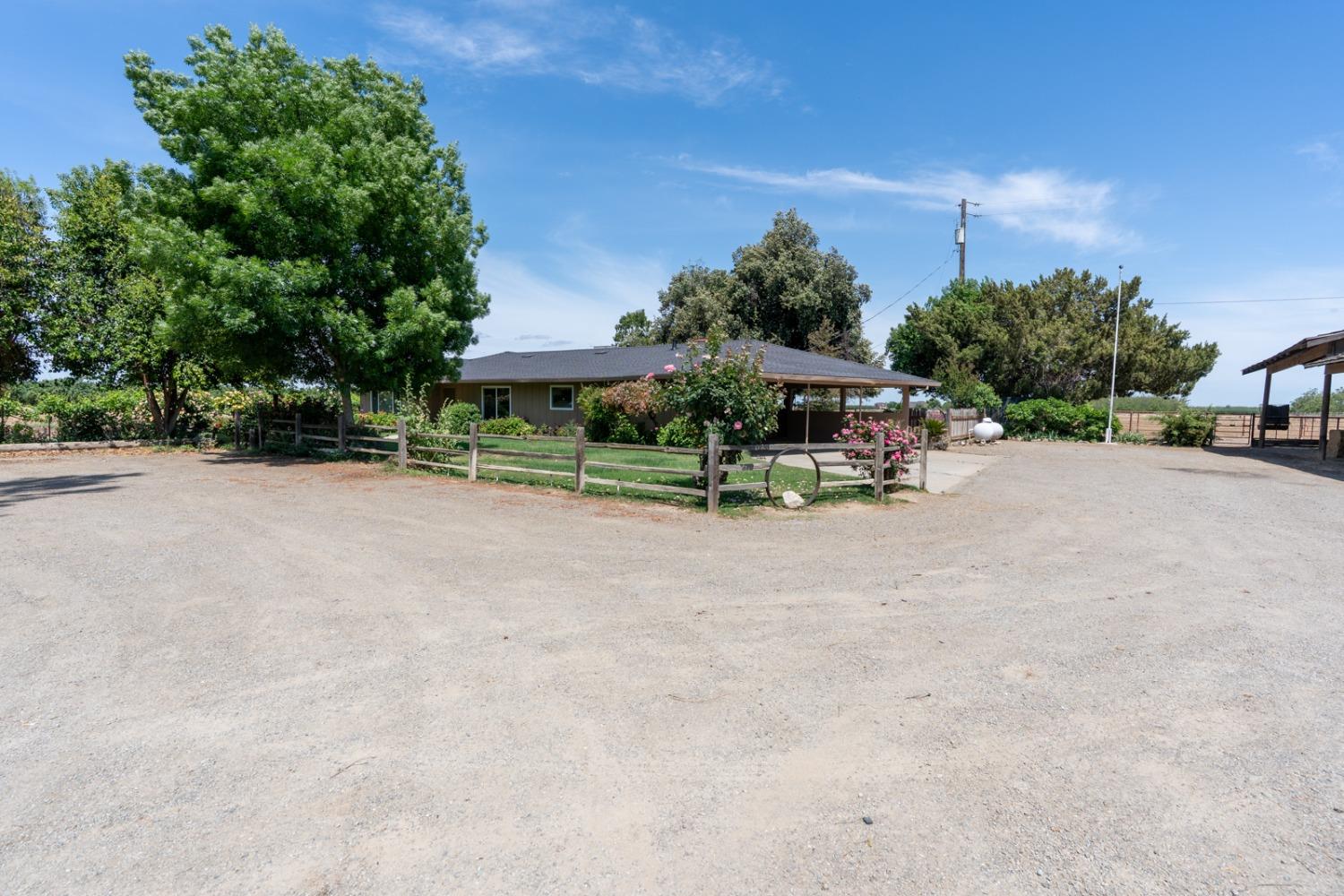 Gustine, California 95322, United States, 3 Bedrooms Bedrooms, ,3 BathroomsBathrooms,Residential,Active,127499