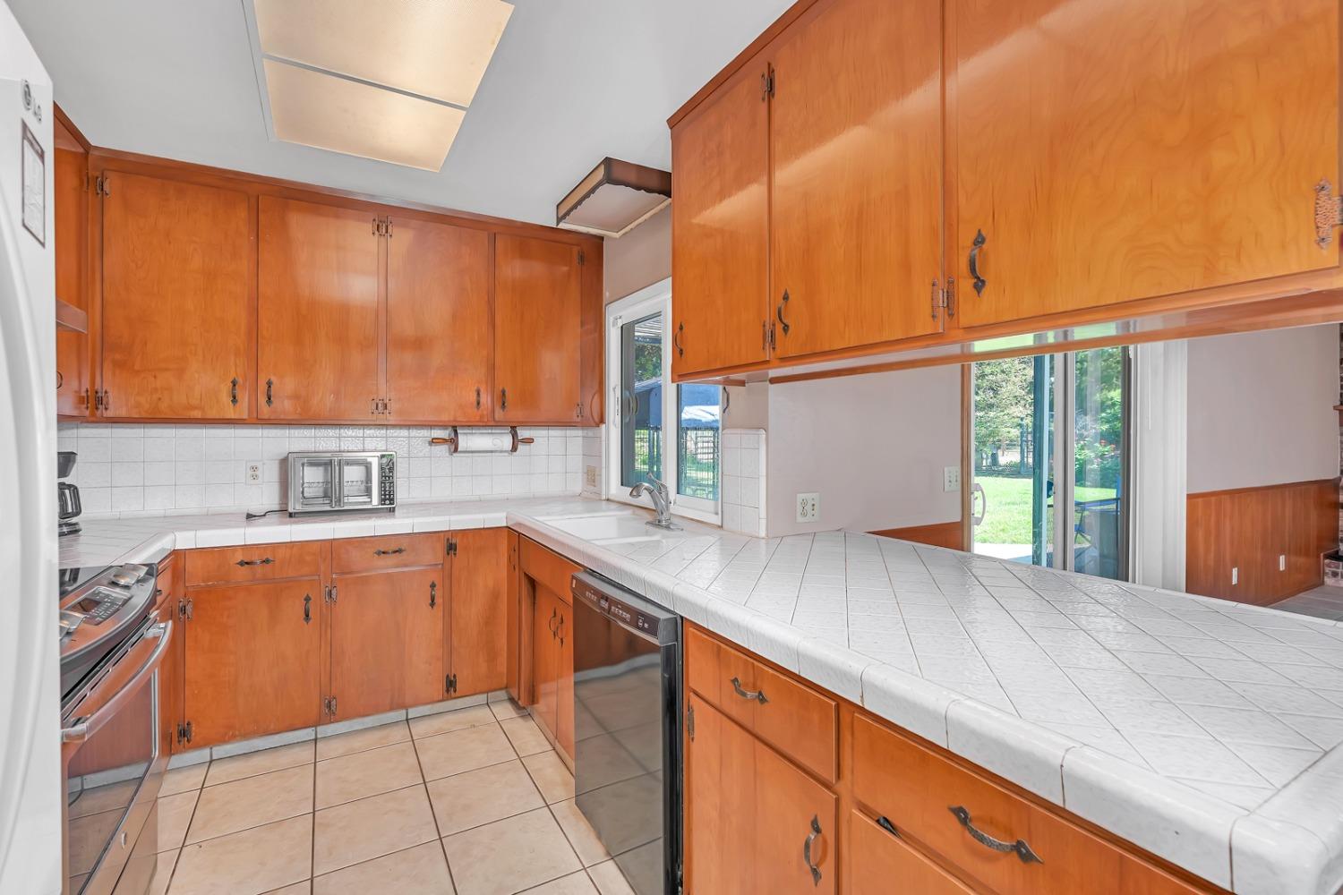 Gustine, California 95322, United States, 3 Bedrooms Bedrooms, ,3 BathroomsBathrooms,Residential,Active,127499