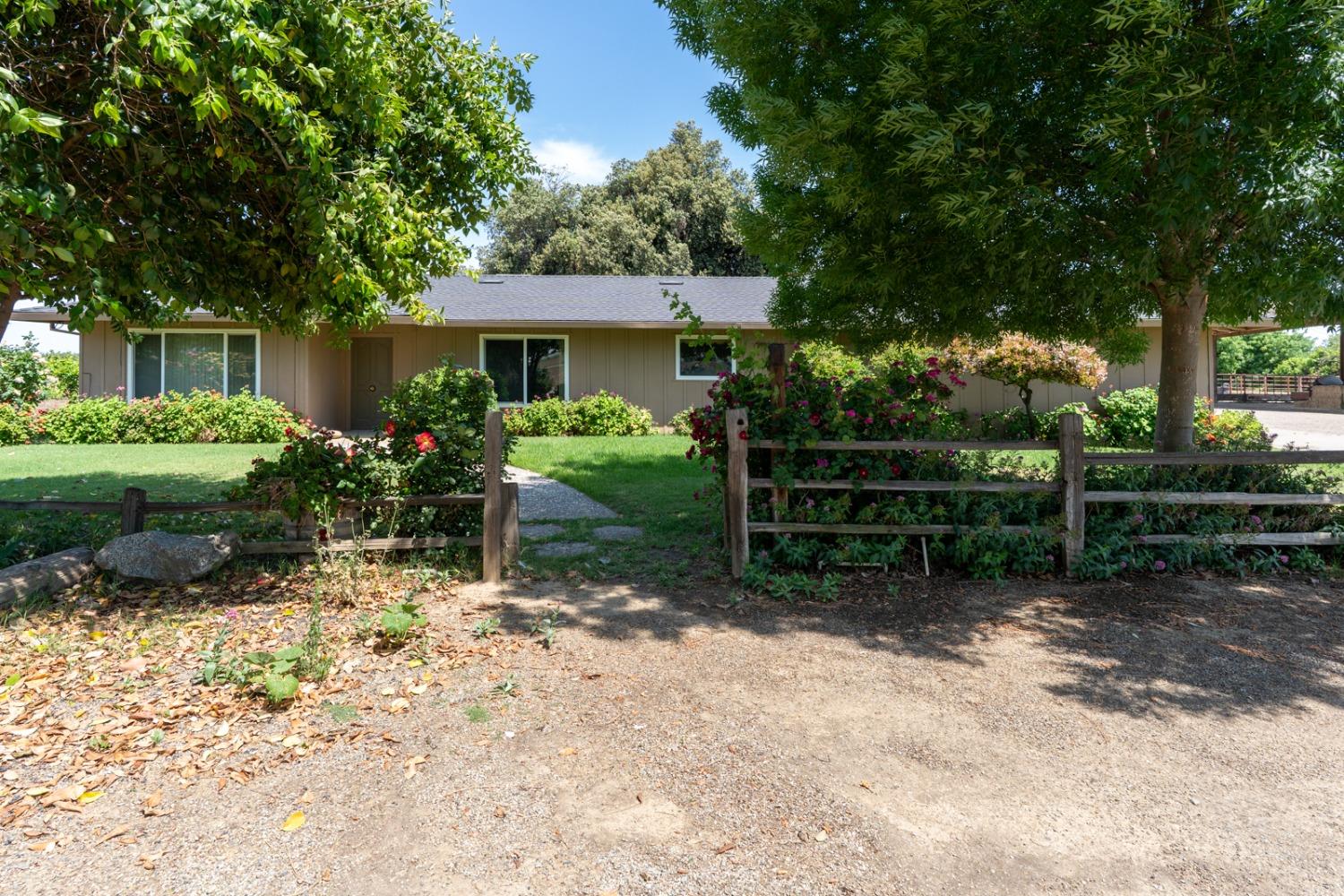 Gustine, California 95322, United States, 3 Bedrooms Bedrooms, ,3 BathroomsBathrooms,Residential,Active,127499