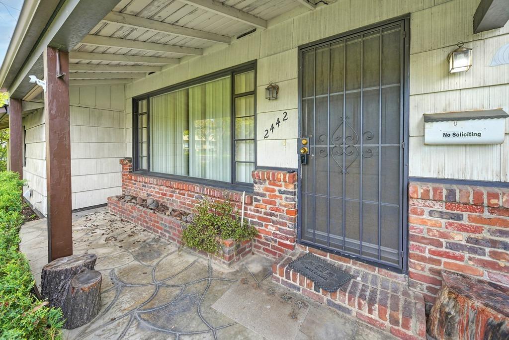 2442 Meadowbrook Road