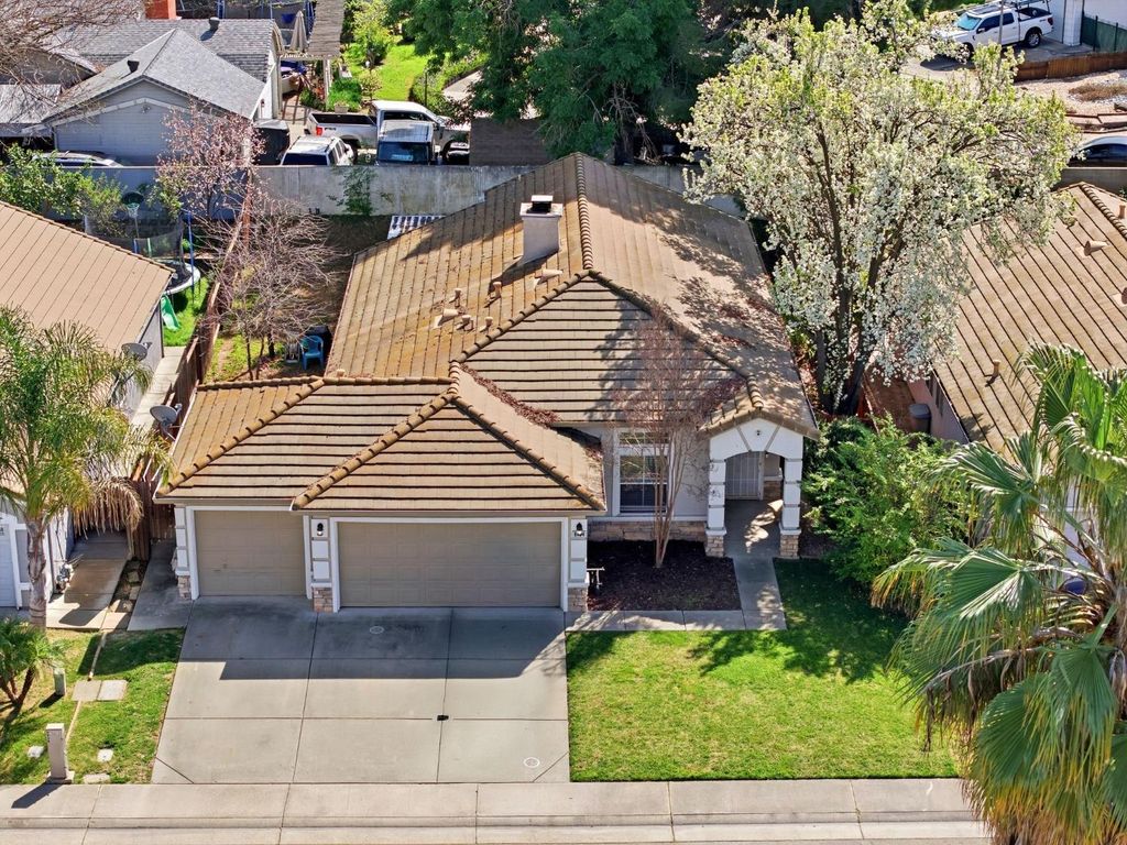 Photo of 8154 Andante Drive, Citrus Heights, CA 95621 (MLS # 226031516)