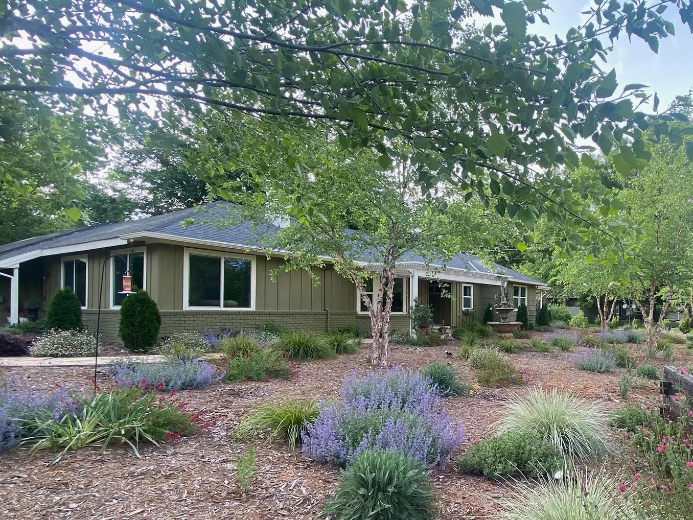 6200 Mahala Drive