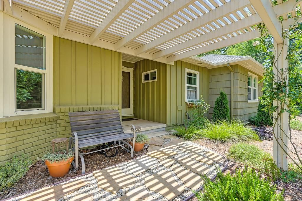 Photo of 6200 Mahala Drive, Carmichael, CA 95608 (MLS # 226046446)