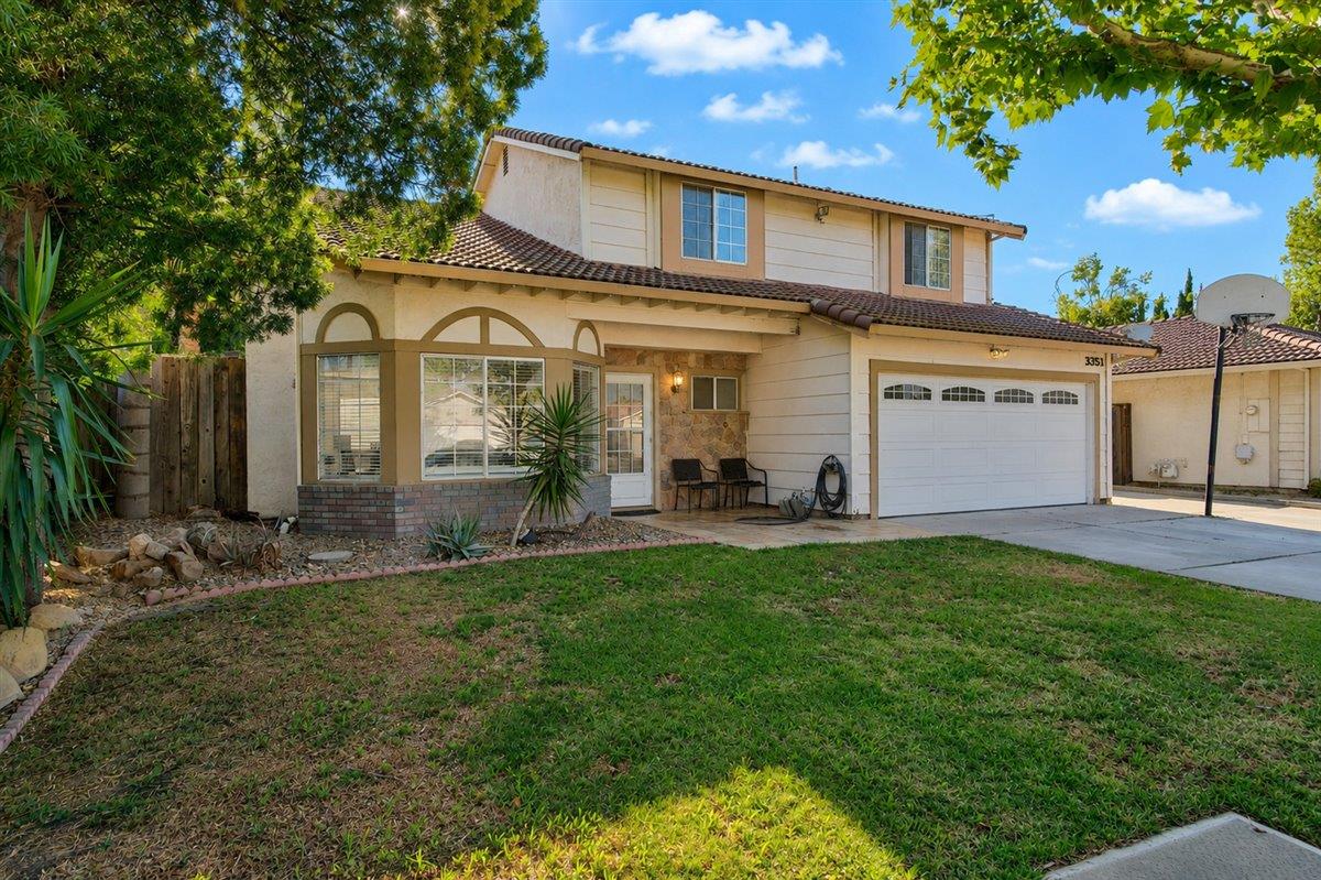 3351 Cabrillo Dr - Photo 3