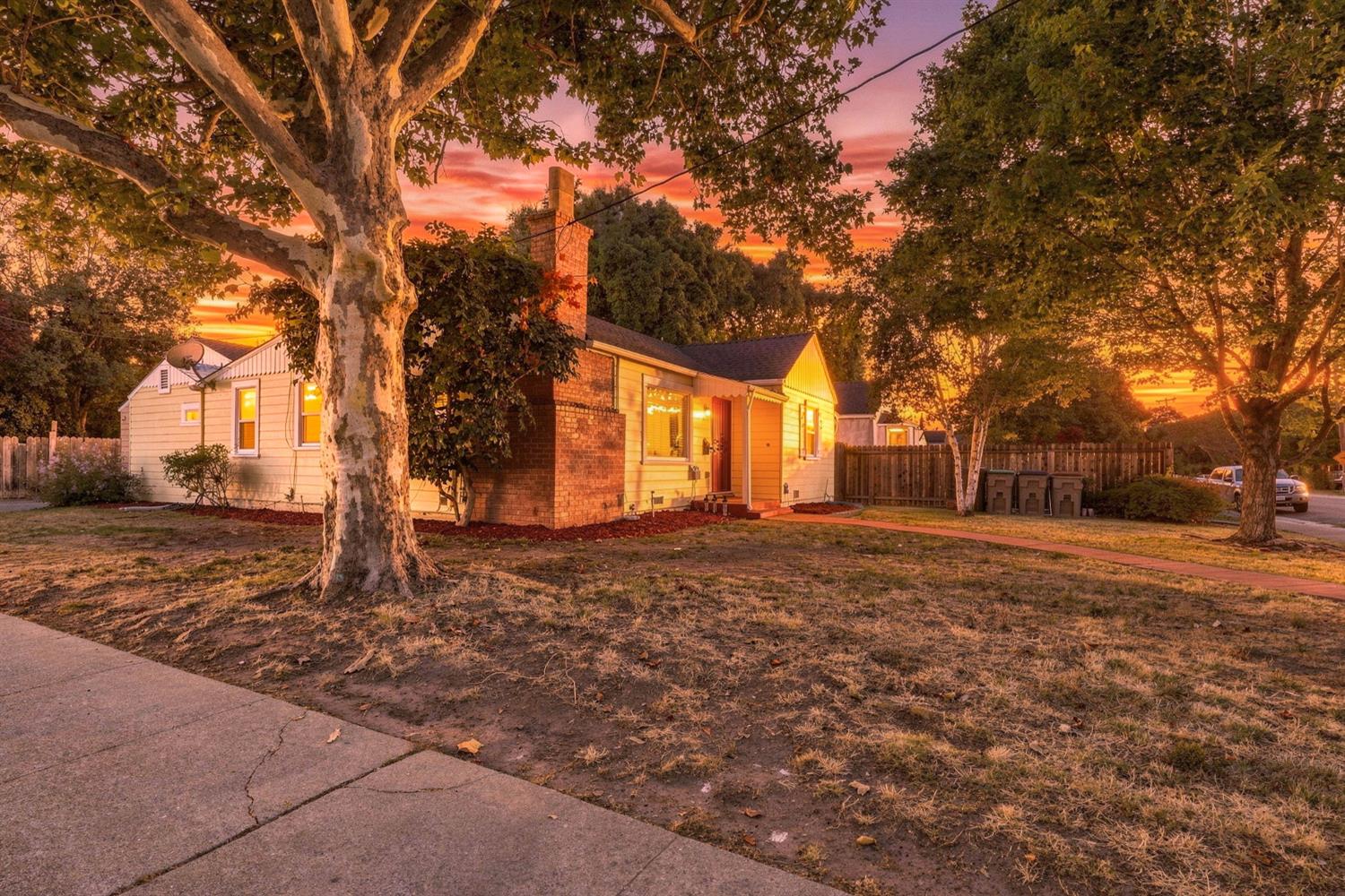 1901 Willow Avenue