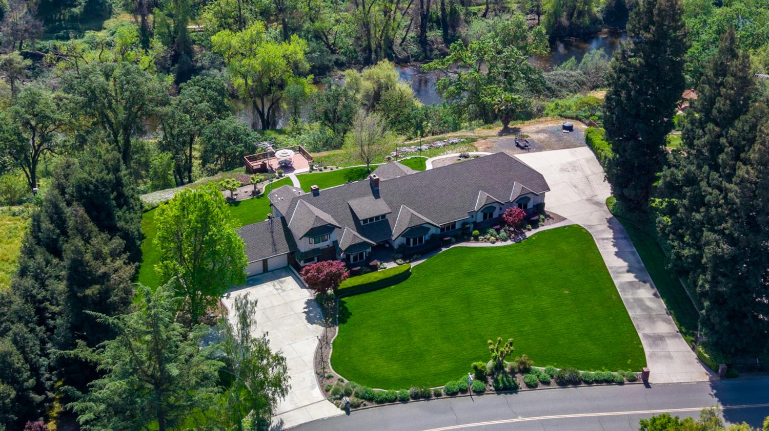 9000 Oak View Dr, Oakdale, CA, 95361, USA, 3 Bedrooms Bedrooms, ,4 BathroomsBathrooms,Residential,Active,9000 Oak View Dr,226038885