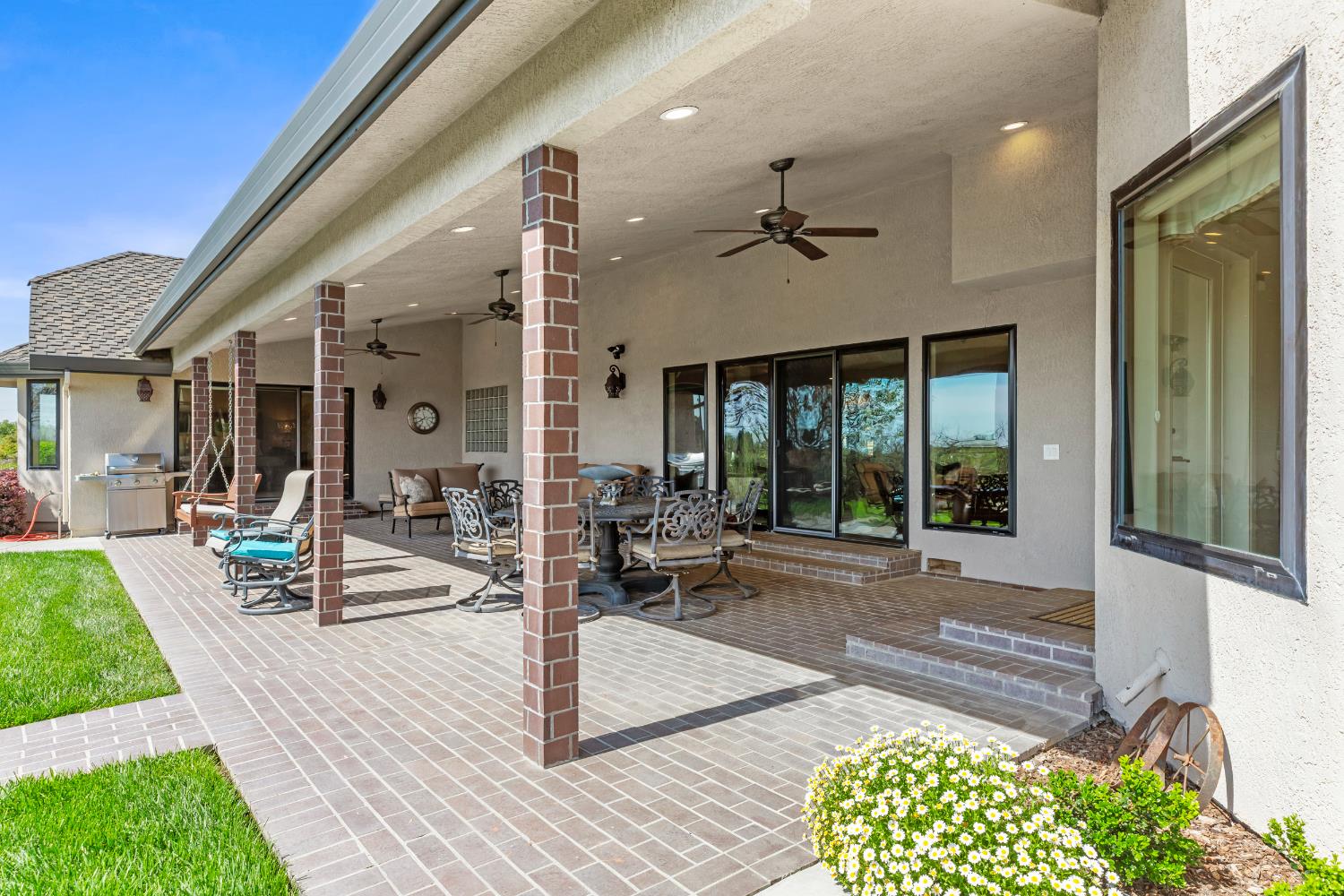 9000 Oak View Dr, Oakdale, CA, 95361, USA, 3 Bedrooms Bedrooms, ,4 BathroomsBathrooms,Residential,Active,9000 Oak View Dr,226038885