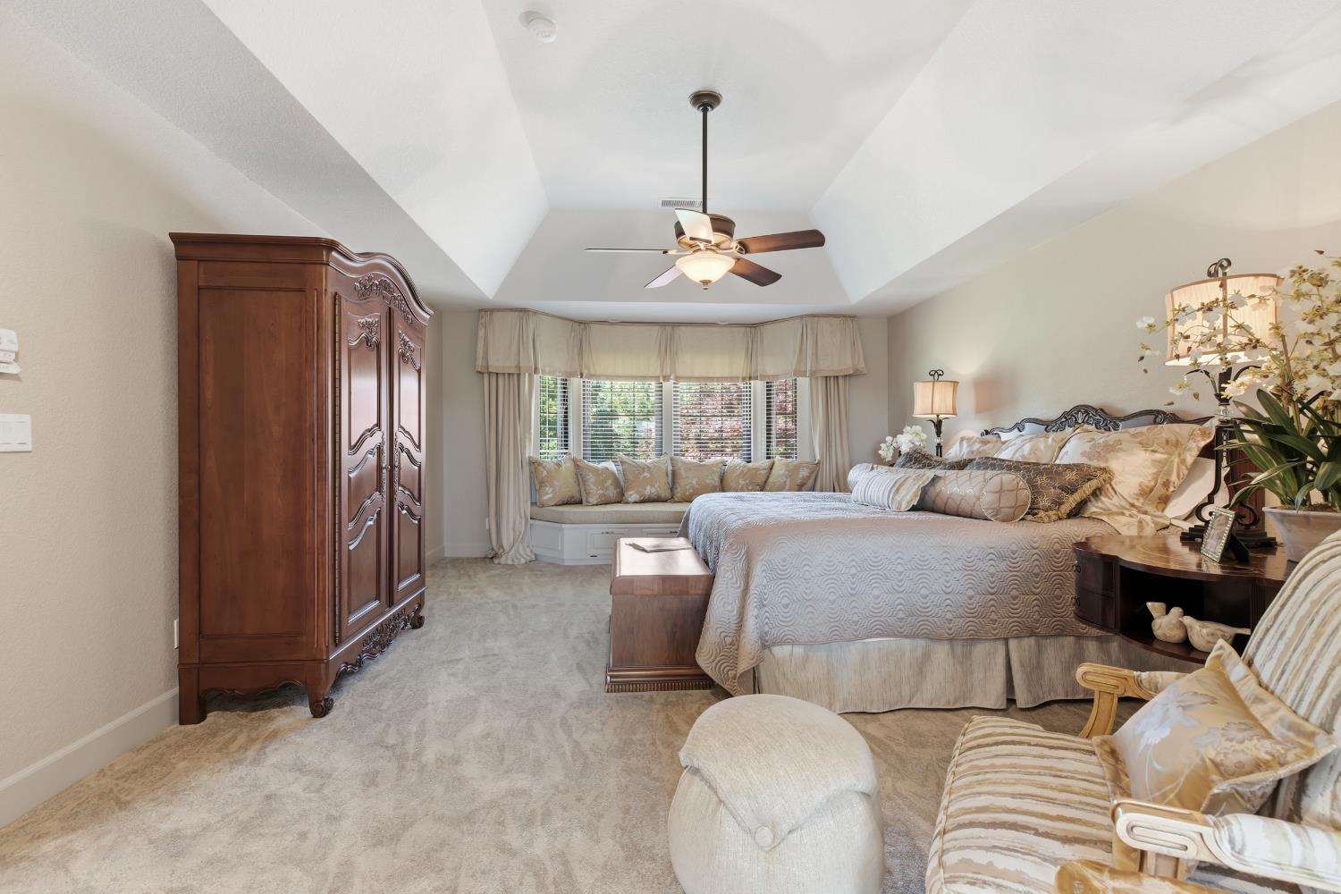 9000 Oak View Dr, Oakdale, CA, 95361, USA, 3 Bedrooms Bedrooms, ,4 BathroomsBathrooms,Residential,Active,9000 Oak View Dr,226038885