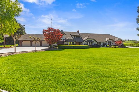 9000 Oak View Drive Oakdale CA 95361