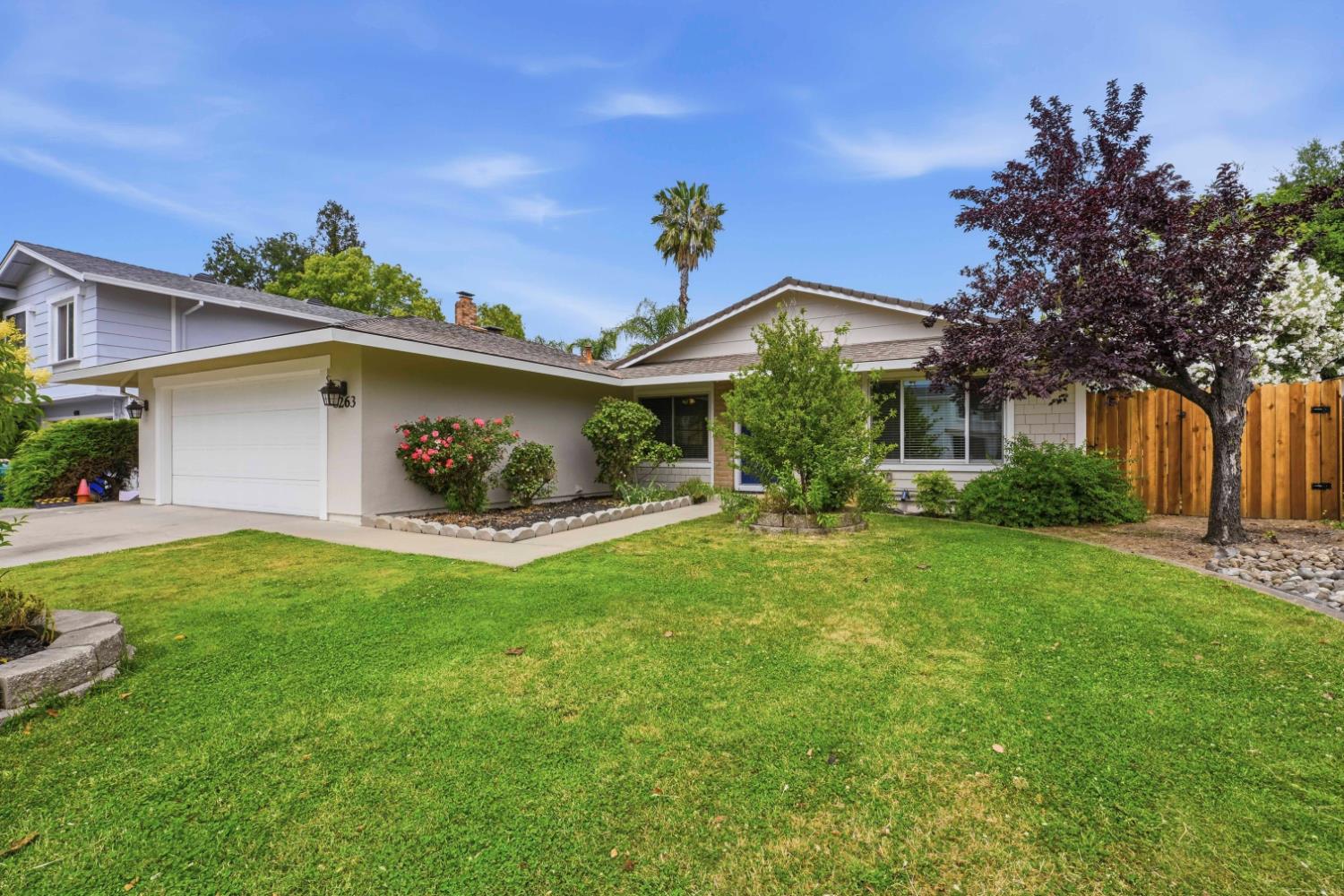 8263 Scarlet Oak Circle