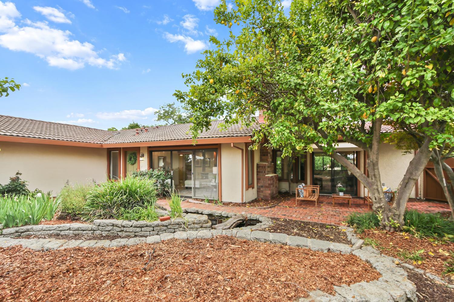 2401 Evenstar Lane