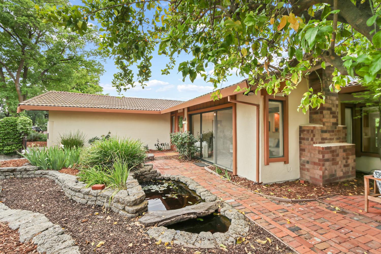 2401 Evenstar Lane