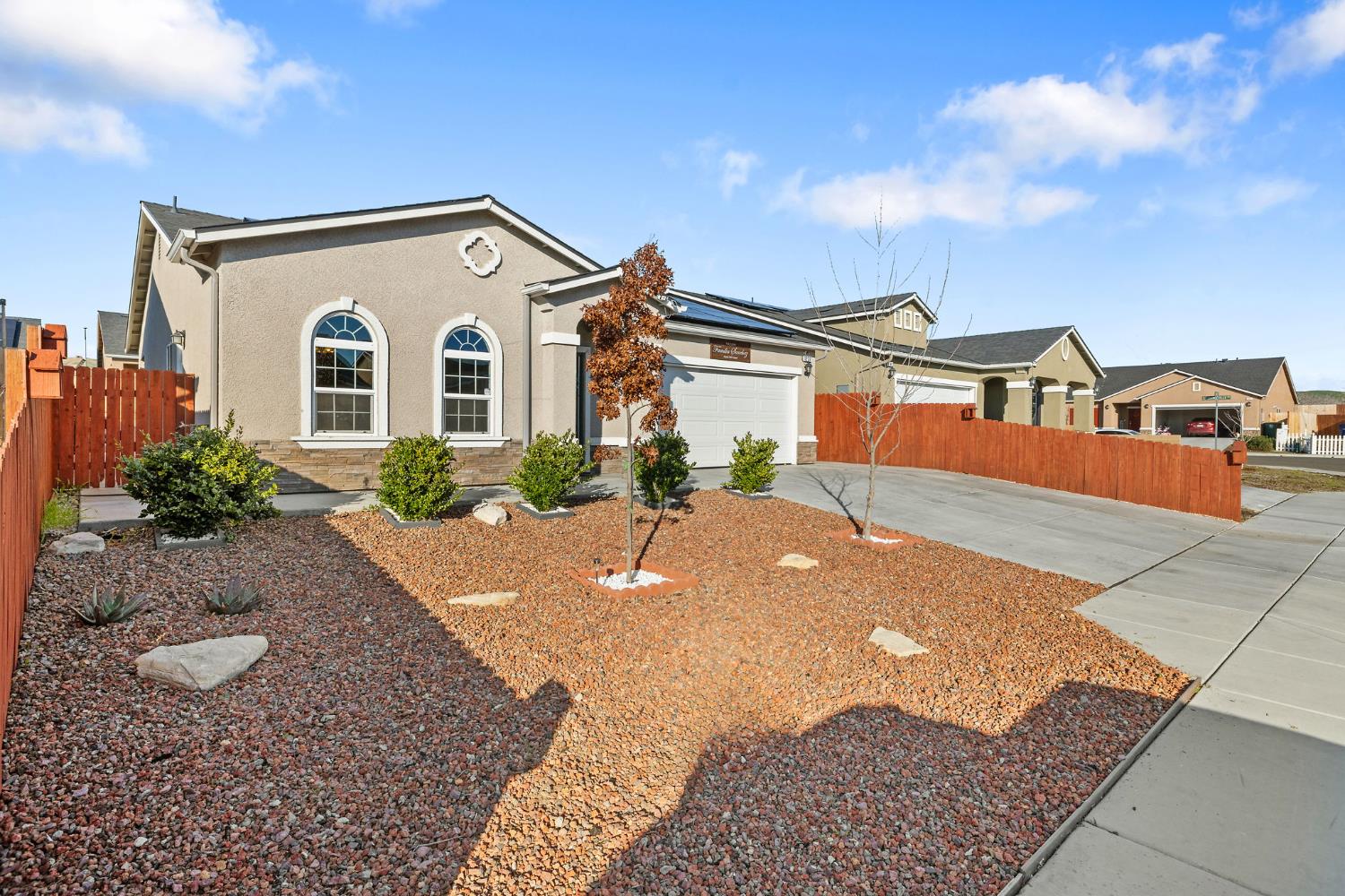 1237 E Orange Street